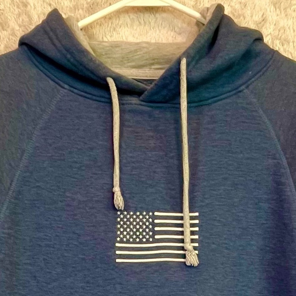 Buck Wear Blue Sweatshirt Hoodie Sz L STAND PROUD USA Flag - Picture 3 of 14